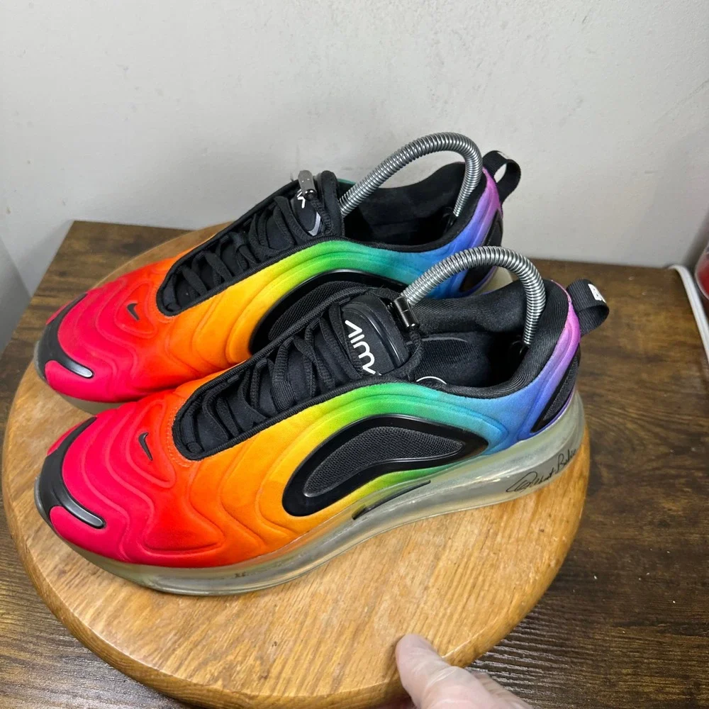 Nike Air Max 720 Be True Rainbow Multi Color CJ5472-900 Mens 9.5 Pride Sneakers